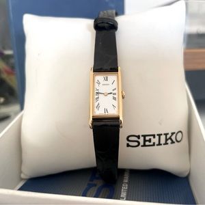 Seiko Women’s Watch Thin Leather Strap